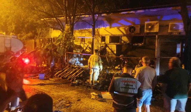 Avşa Adası'nda depoda çıkan yangın söndürüldü