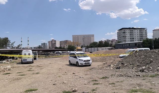 Batman'da 7 aylık hamile eski eşini öldüren şahıs Siirt'te aranıyor