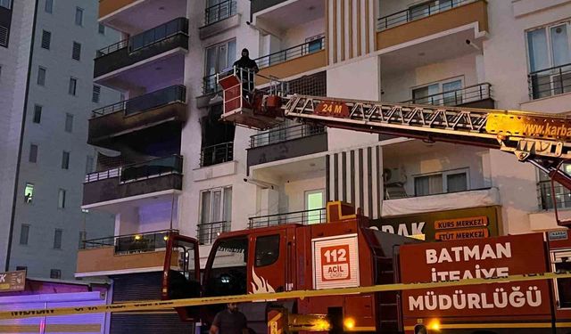 Batman'da apartman dairesinde yangın