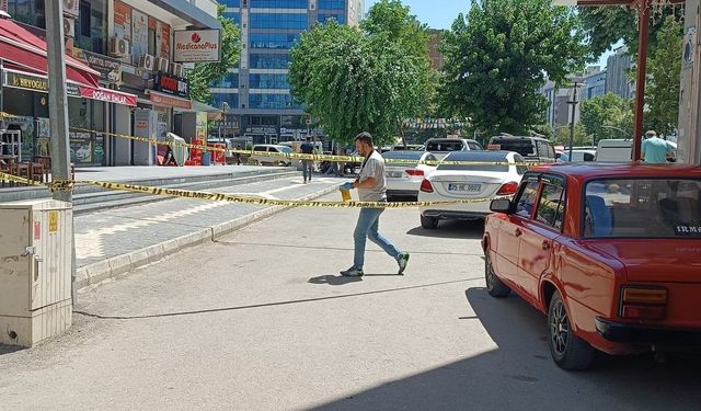 Batman'da silahlı saldırı, 1 kişi ayaklarından vuruldu