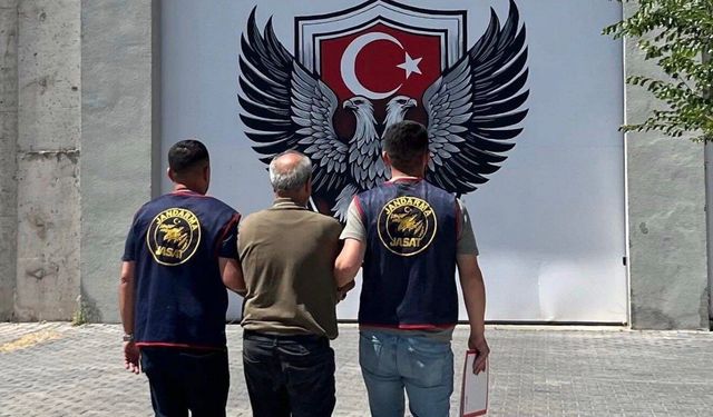 Bilişim yoluyla hırsızlık suçundan aranan hükümlü yakalandı