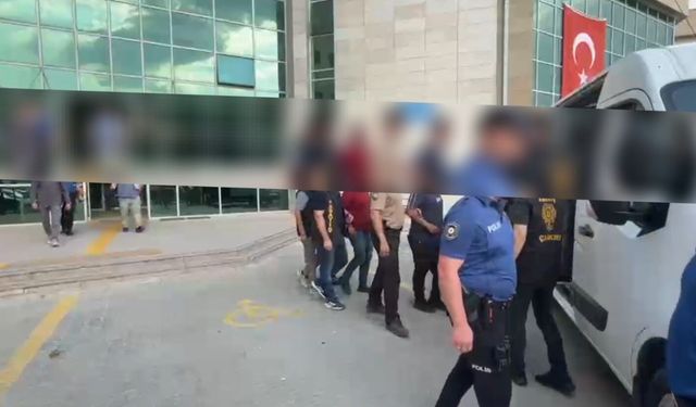 Çankırı'da polis aranan şahıslara geçit vermedi: 7 tutuklama