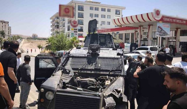 Cizre'de polis aracı takla attı, 2 polis memuru yaralandı