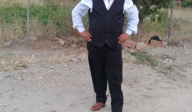 Dereye devrilen traktör sürücüsü hayatını kaybetti