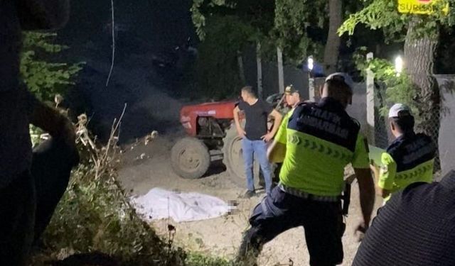 Devrilen traktörün sürücüsü hayatını kaybetti