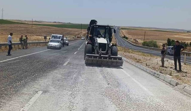 Diyarbakır'da hafriyat kamyonu devrildi: 1 yaralı
