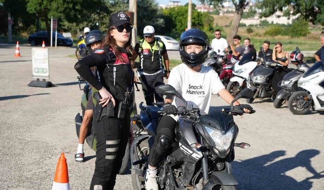 Edirne'de motosiklet sürücülerine ceza yerine güvenli sürüş eğitimi