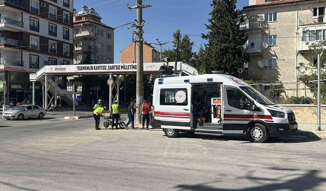 Elektrikli bisiklet motosikletle çarpıştı: 2 yaralı