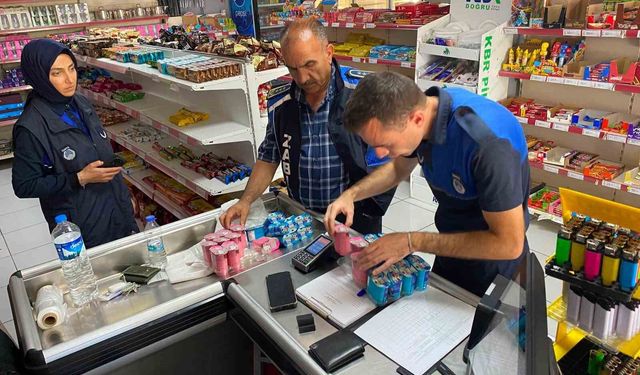 Erzincan'da 372 markete eş zamanlı denetim: tarihi geçmiş ürünler imha edildi