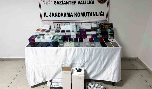 Gaziantep'te 1,5 milyon TL değerinde kaçak malzeme ele geçirildi