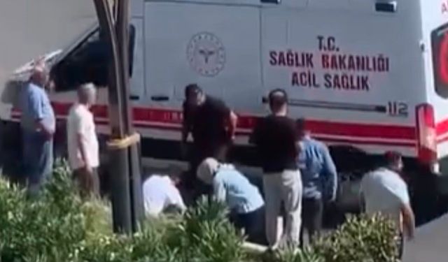 Gaziantep'te refüje çarpan motosikletin genç sürücüsü hayatını kaybetti