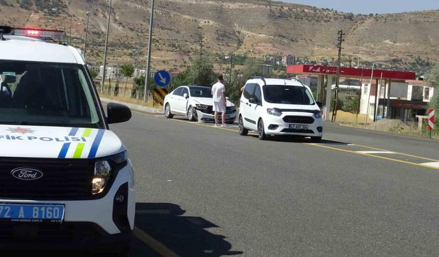 Gercüş çevre yolunda kaza