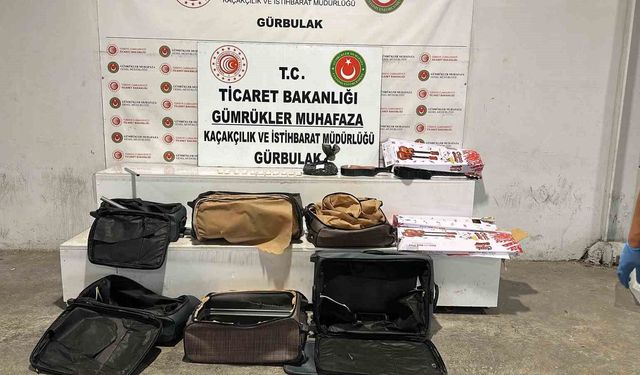 Gürbulak'ta oyuncak gitarın içinden uyuşturucu çıktı, tırda morfin ele geçirildi