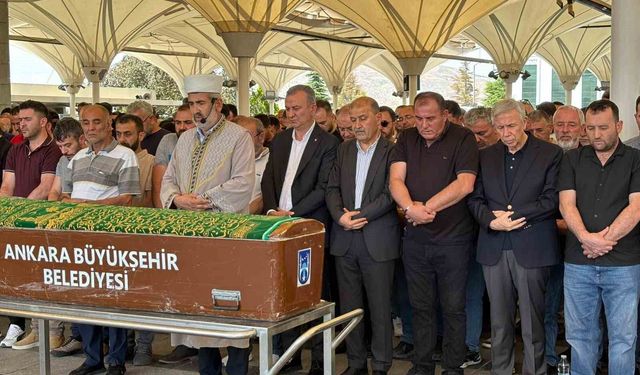 Hafriyat kamyonu kazasında vefat eden işçi son yolculuğuna uğurlandı