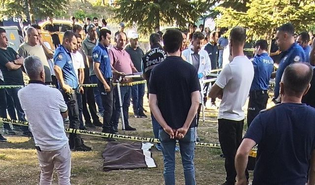Hakkari'de ambulansın çarptığı çocuk hayatını kaybetti