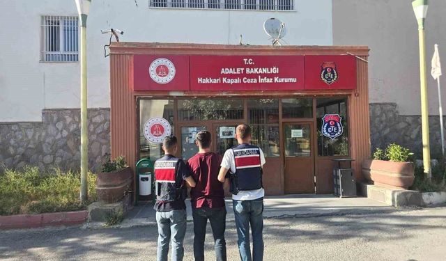 Hakkari'de aranan 4 hükümlü JASAT operasyonuyla yakalandı