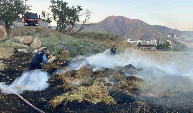 Hakkari'de ot yangını