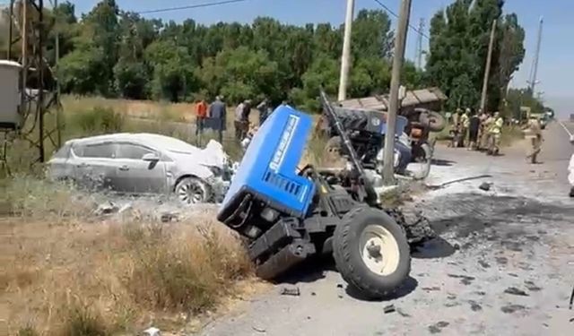 Hasköy'de traktör ile otomobil çarpıştı: 3 yaralı