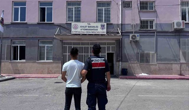 Jandarma çeşitli suçlardan aranan 46 kişi yakalandı