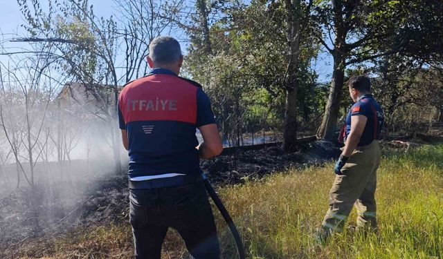 Karabük'te baraka ve ot yangını söndürüldü