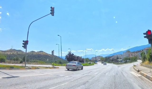 Karabük'te trafik ihlalleri kameralara yansıdı
