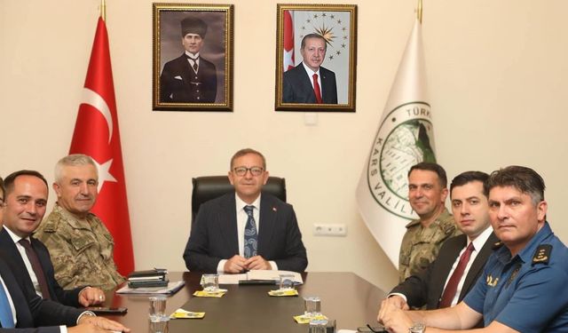 Kars'ta asayiş ve sınır güvenliği masaya yatırıldı