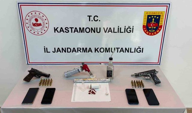 Kastamonu'da uyuşturucu operasyonlarında yakalanan 3 şüpheli tutuklandı