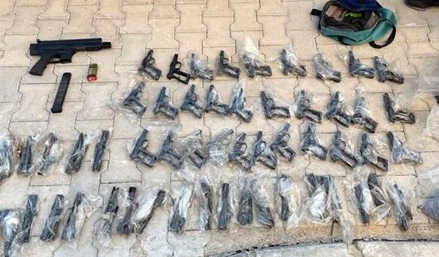 Kütahya'da silah kaçakçılığı operasyonunda yakalanan 5 zanlı tutuklandı