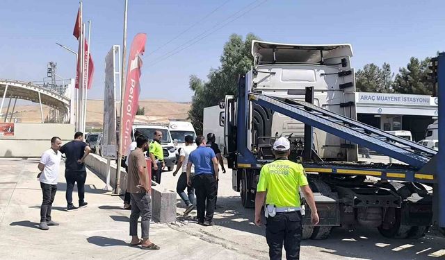 Mardin'de iki tır çarpıştı: 1 yaralı