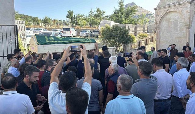 Mardin'deki kazada hayatını kaybeden 2 kişi toprağa verildi