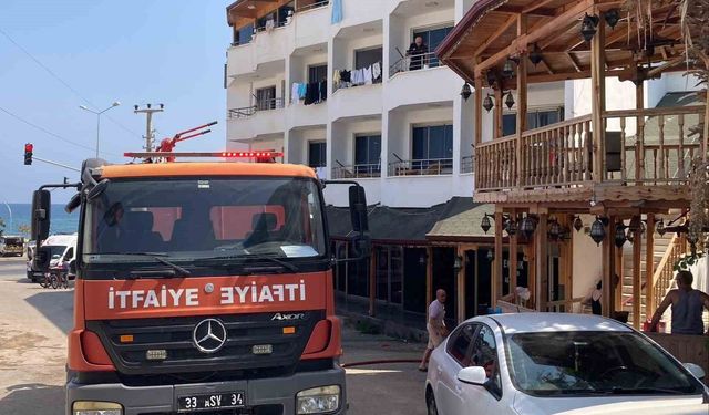 Mersin'de otelde yangın: 9 kişi dumandan etkilendi