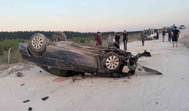 Mersin'de stabilize yolda otomobil takla attı: 1 ölü,1 yaralı
