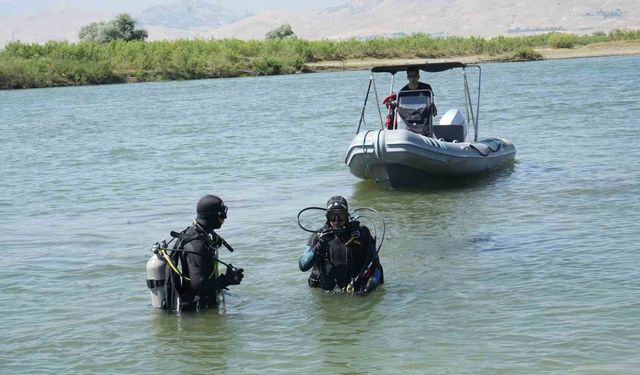 Murat Nehri'nde kaybolan Berat'ı arama çalışmaları 5'inci gününde