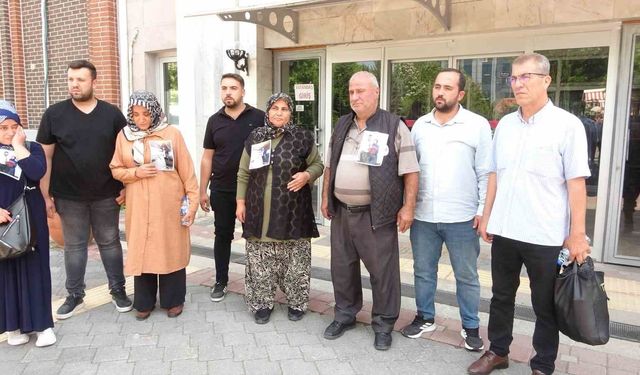 Nişanlı çiftin ölümüyle sonuçlanan kazayla ilgili davada sürücünün serbest bırakılmasına tepki