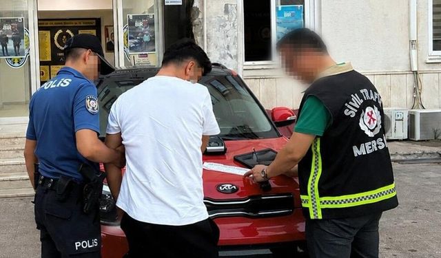 O anları araç kamerası kaydetti: Trafiği tehlikeye düşürdü 261 bin TL ceza yedi