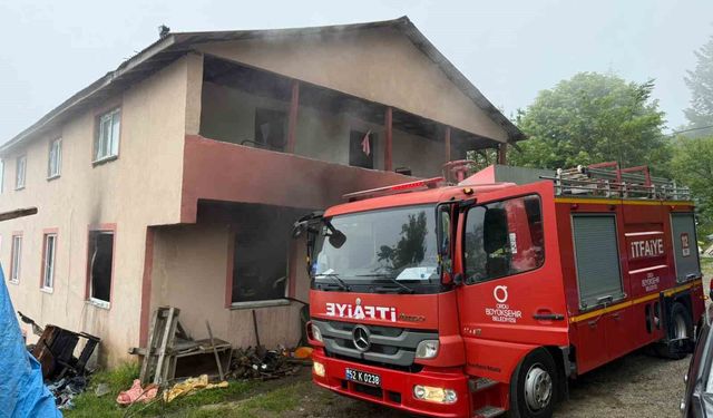 Ordu'da 2 katlı evde yangın