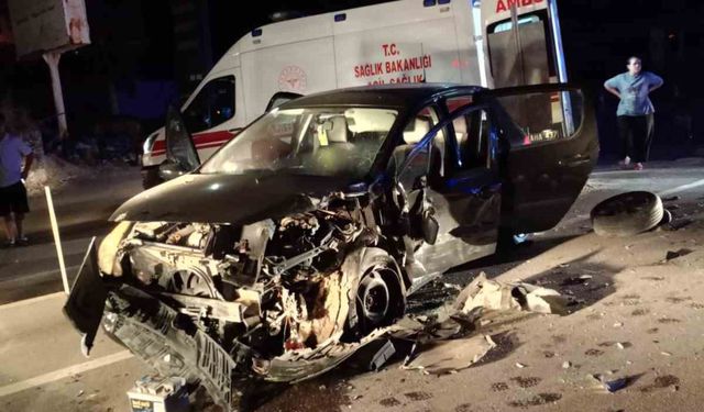 3 aracın karıştığı zincirleme kaza: 5 yaralı
