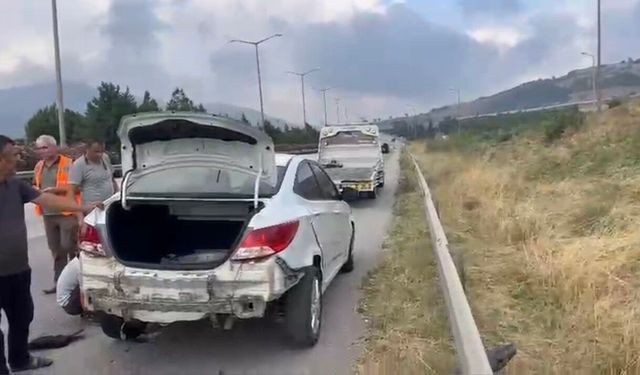 Osmaniye'de kontrolden çıkan otomobil bariyerlere çarptı: 1 yaralı