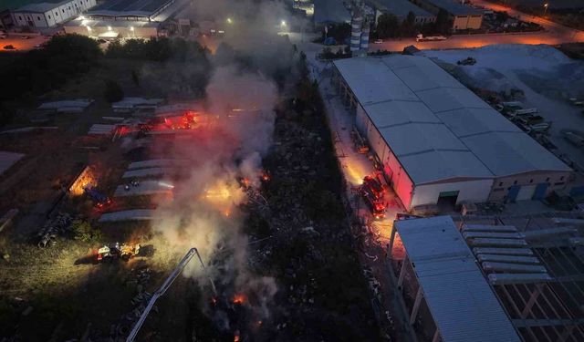Otluk yangını fabrika bahçesine sıçradı, itfaiye alarma geçti