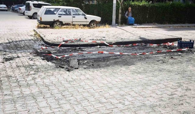 Pompalı tüfekle dehşet saçan şahıs sevgilisi olduğu iddia edilen kadının hem dükkanını hem aracını yaktı