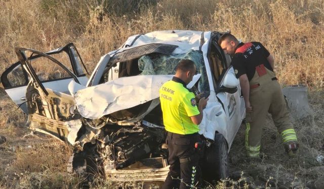 Şırnak'ta otomobil şarampole devrildi: 1 ölü, 2 yaralı