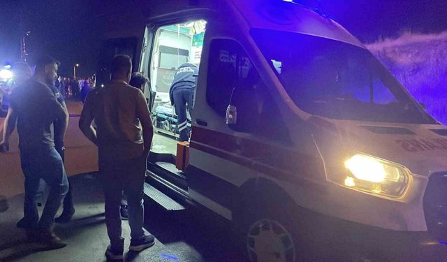 Sivas'ta 2 otomobil kafa kafaya çarpıştı: 6 yaralı