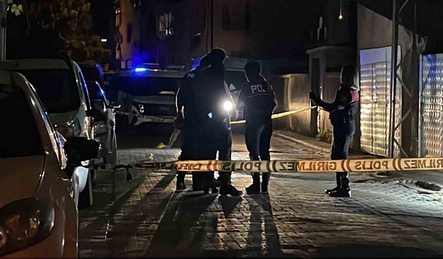 Sokaktaki tartışma kanlı bitti: 1 yaralı