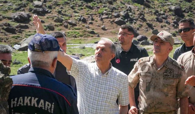 Süpha Dürek Dağı'nda kayıp dağcıyı arama çalışmaları sürüyor