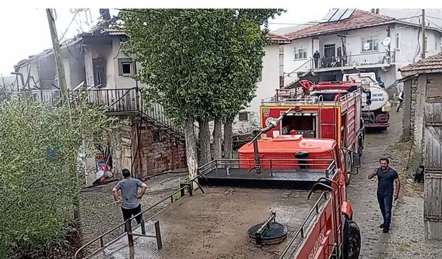 Tokat'ta yanan ev kullanılmaz hale geldi