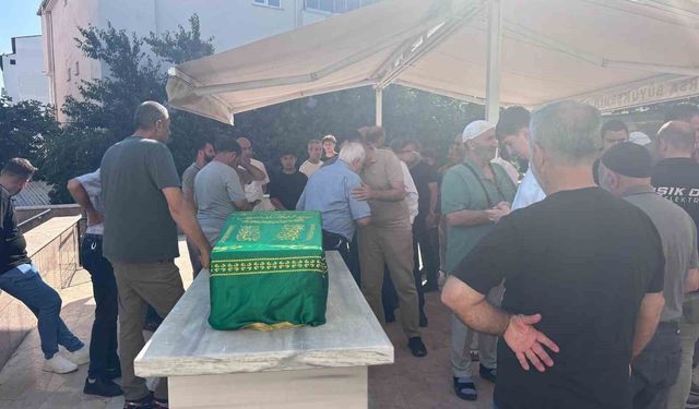 Trafik kazasında hayatını kaybeden minik Kerem Ali gözyaşları ile uğurlandı