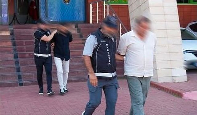 Uyuşturucu suçlarından aranan 2 hükümlü yakalandı