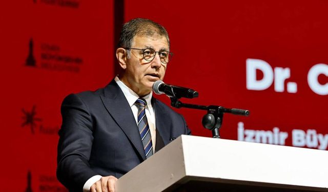 "Törenle AK Parti rozeti takılırsa kimse şaşırmasın"
