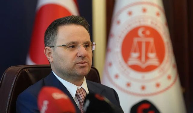Adalet Bakanı Gürlek, kazandığı tazminatı Türk Kızılay’a bağışladı