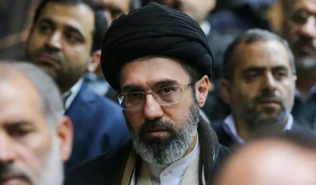 Hamaney'den ABD açıklaması: "Trump'ın imzası değersiz ve geçersizdir"